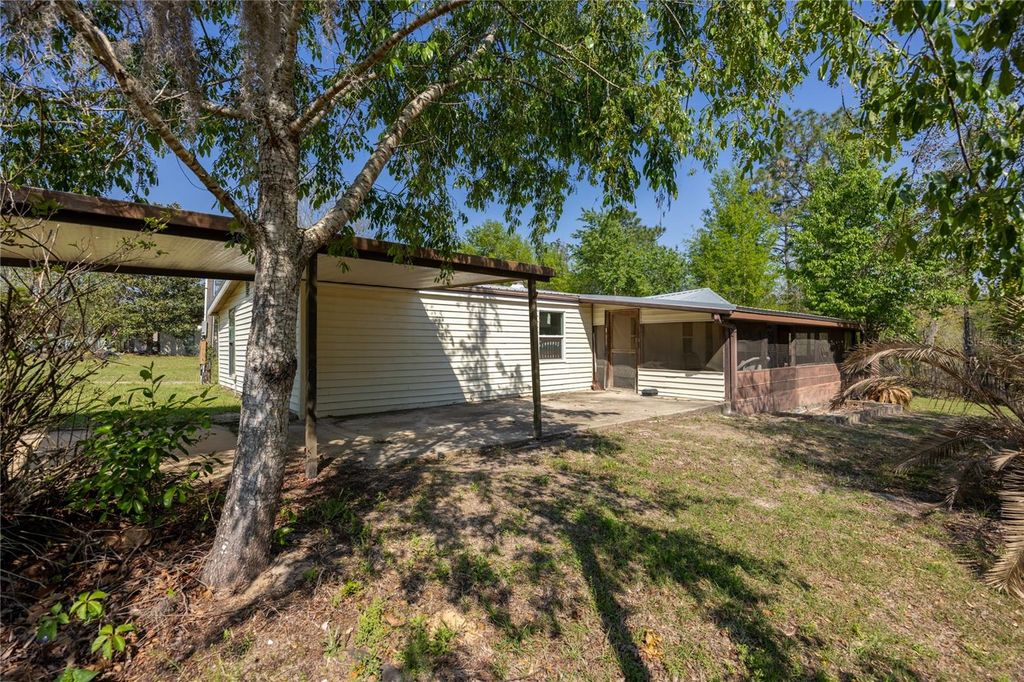 Photo of 636 Union Avenue, Interlachen, FL 32148 (MLS # GC538828)