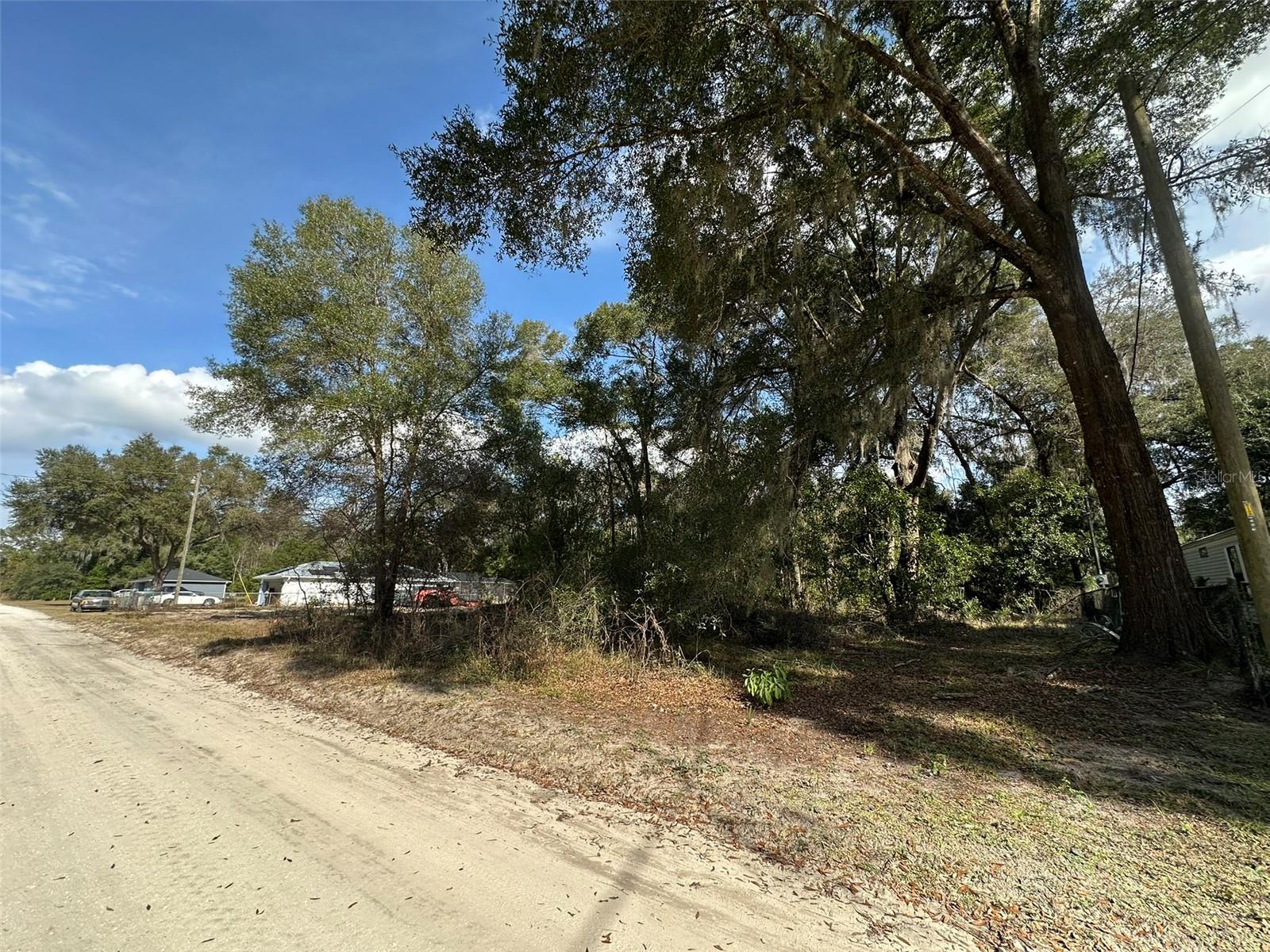 BELLEVIEW HEIGHTS ESTATE - Land