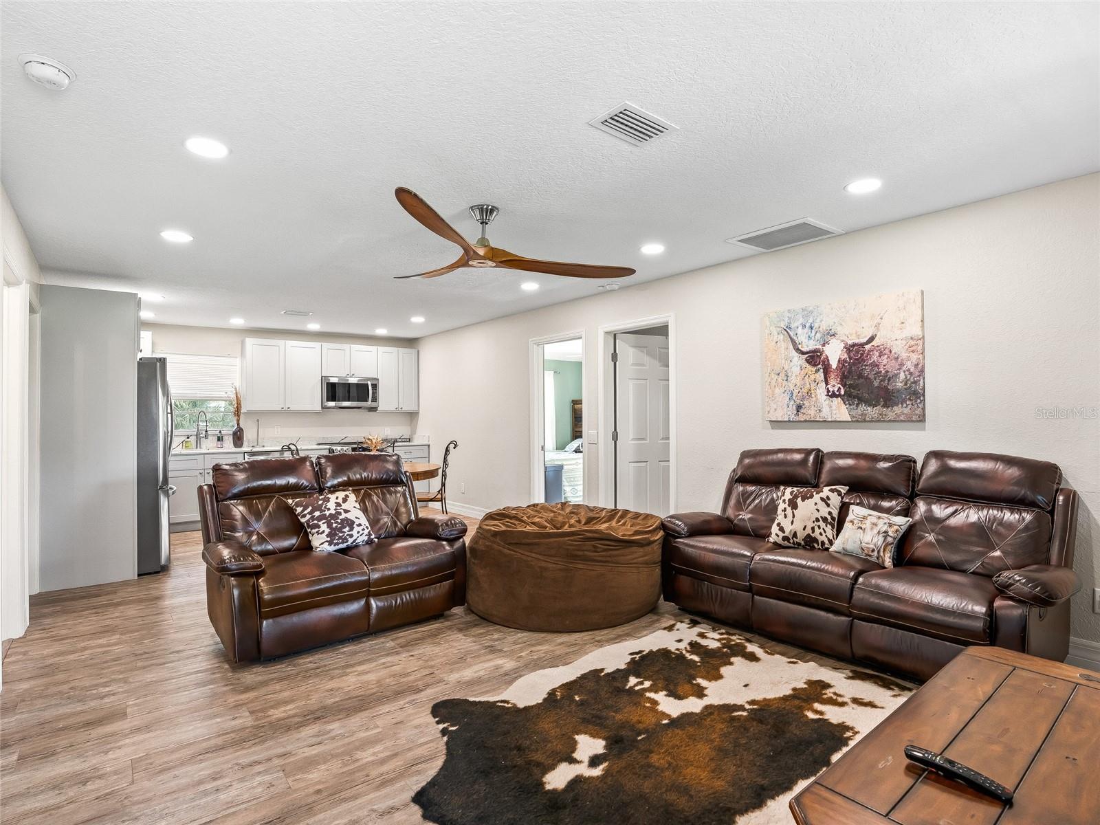 ROUTE 40 RANCHETTES - Residential Lease