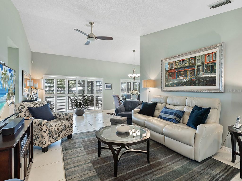 Photo of 114 Southampton Place N #237, Venice, FL 34293 (MLS # N6139046)
