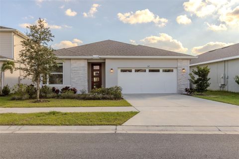 A home in LAKE ALFRED