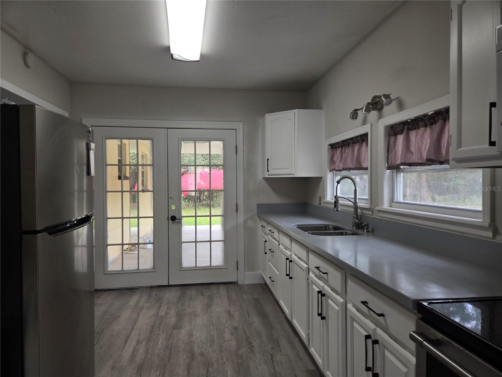 HIGHLANDS - Residential Lease