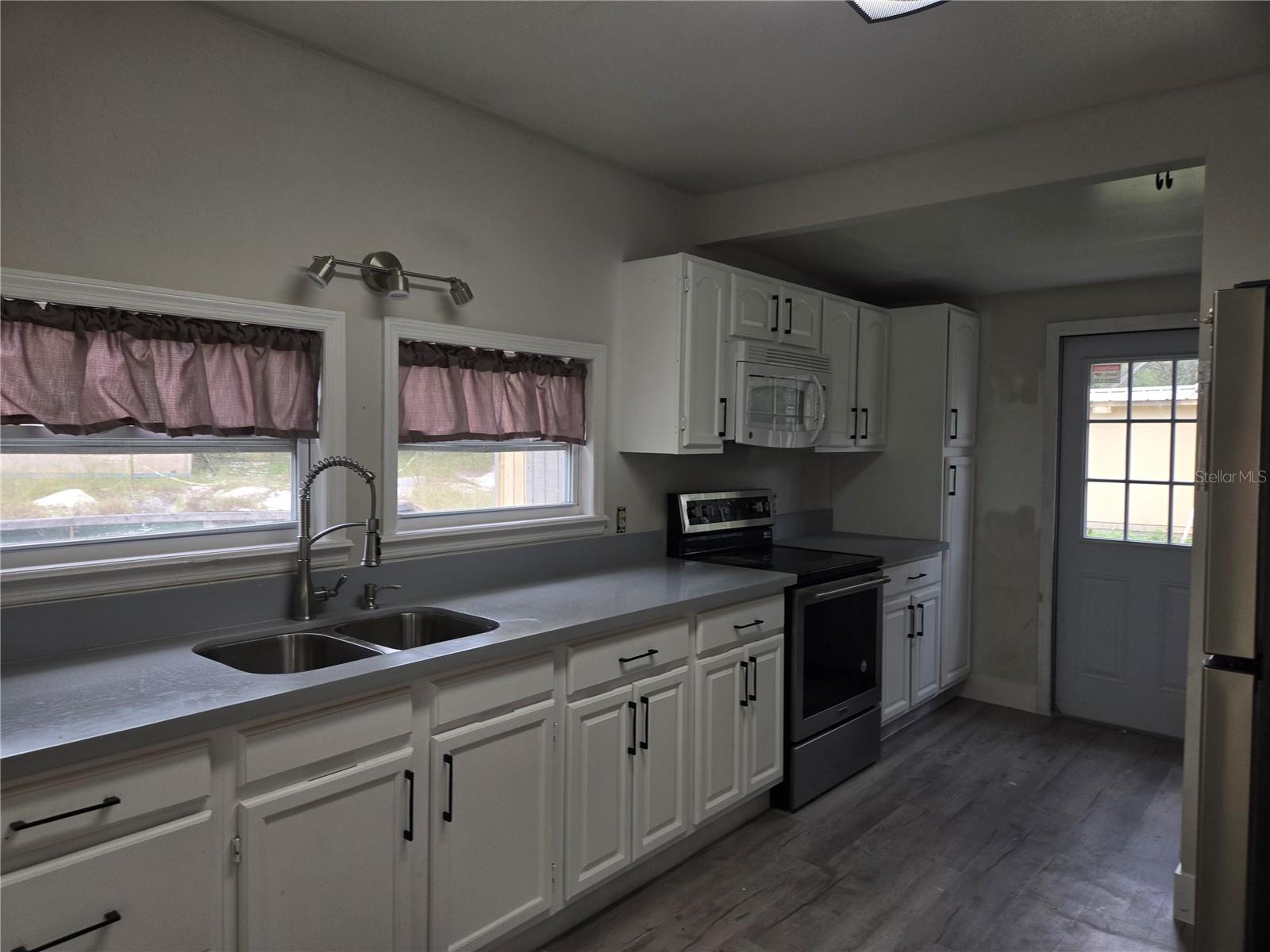 HIGHLANDS - Residential Lease