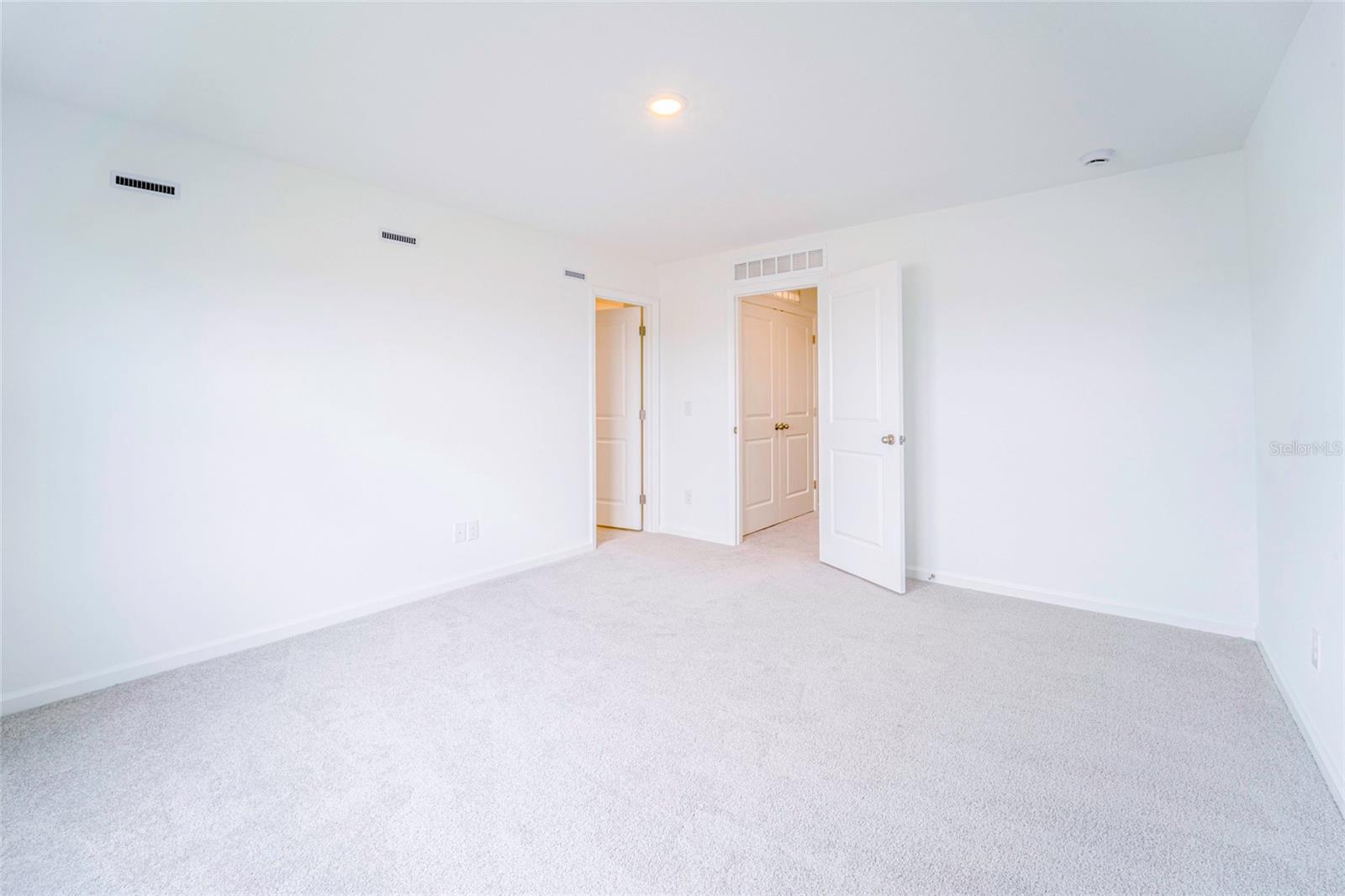 CATAMARAN COVE - PHASE I & II REPLAT - Residential