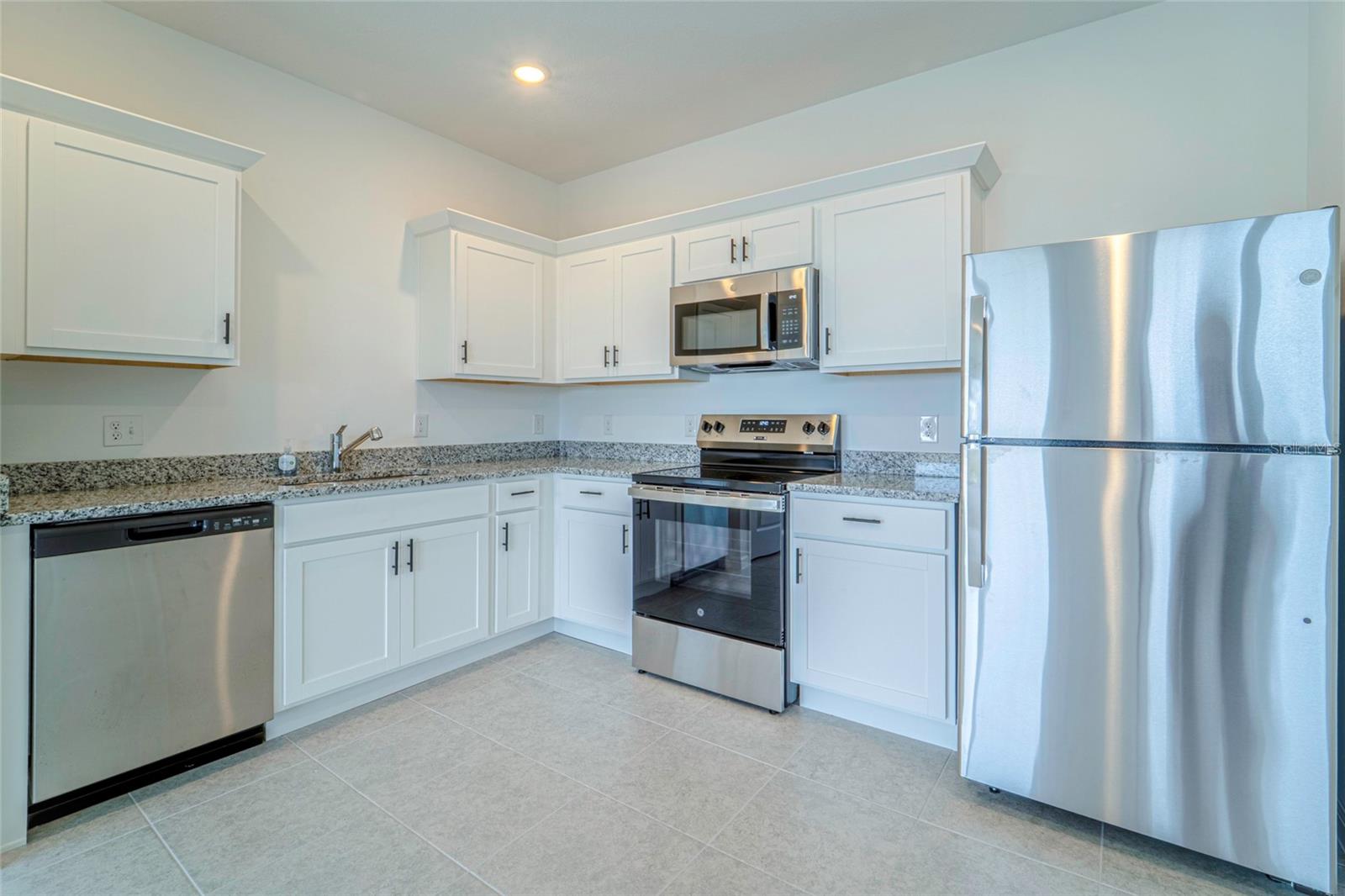 CATAMARAN COVE - PHASE I & II REPLAT - Residential