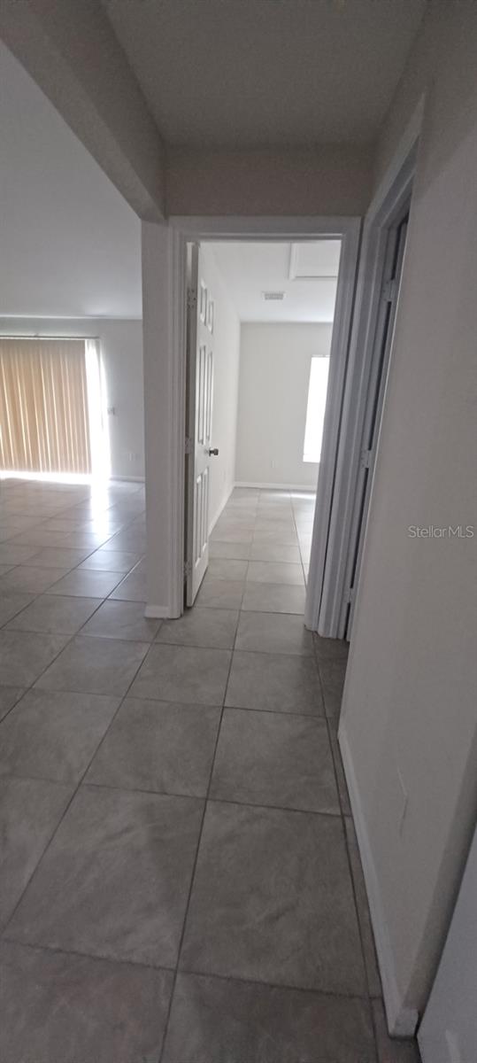 SUN COUNTRY ESTATE - Residential Lease