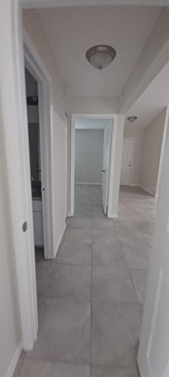 SUN COUNTRY ESTATE - Residential Lease