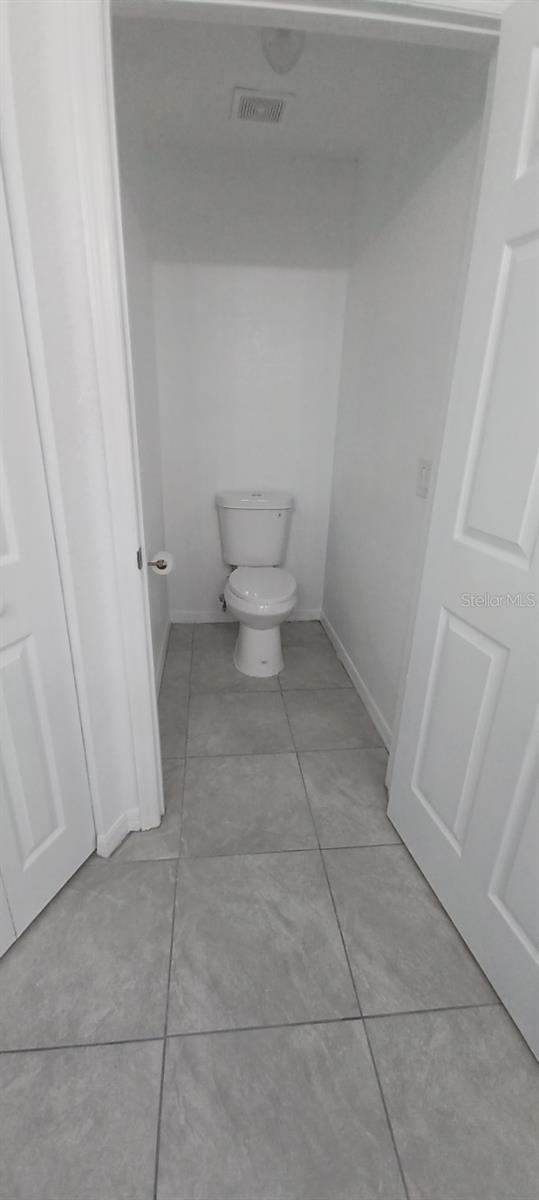 SUN COUNTRY ESTATE - Residential Lease