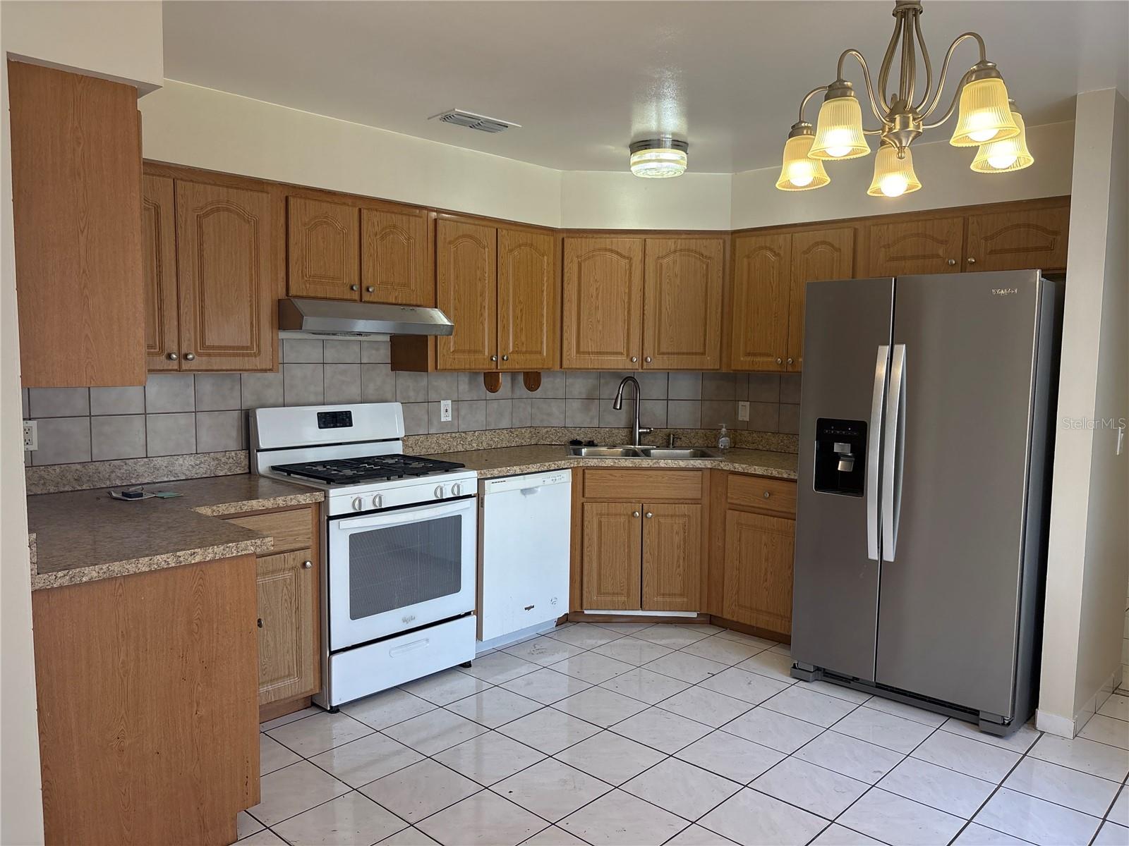 PEPPER MILL SEC 07 - Residential Lease