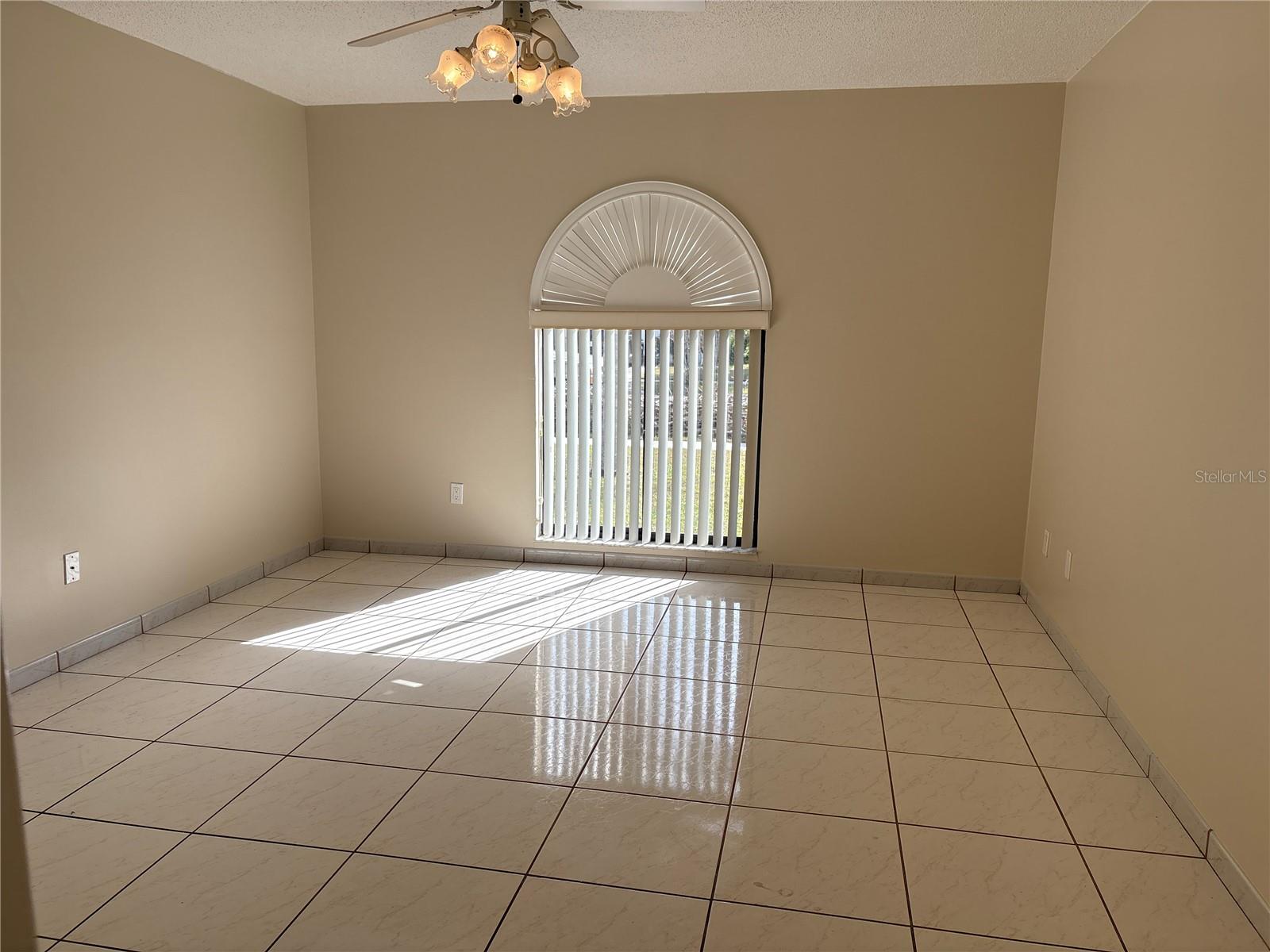 PEPPER MILL SEC 07 - Residential Lease