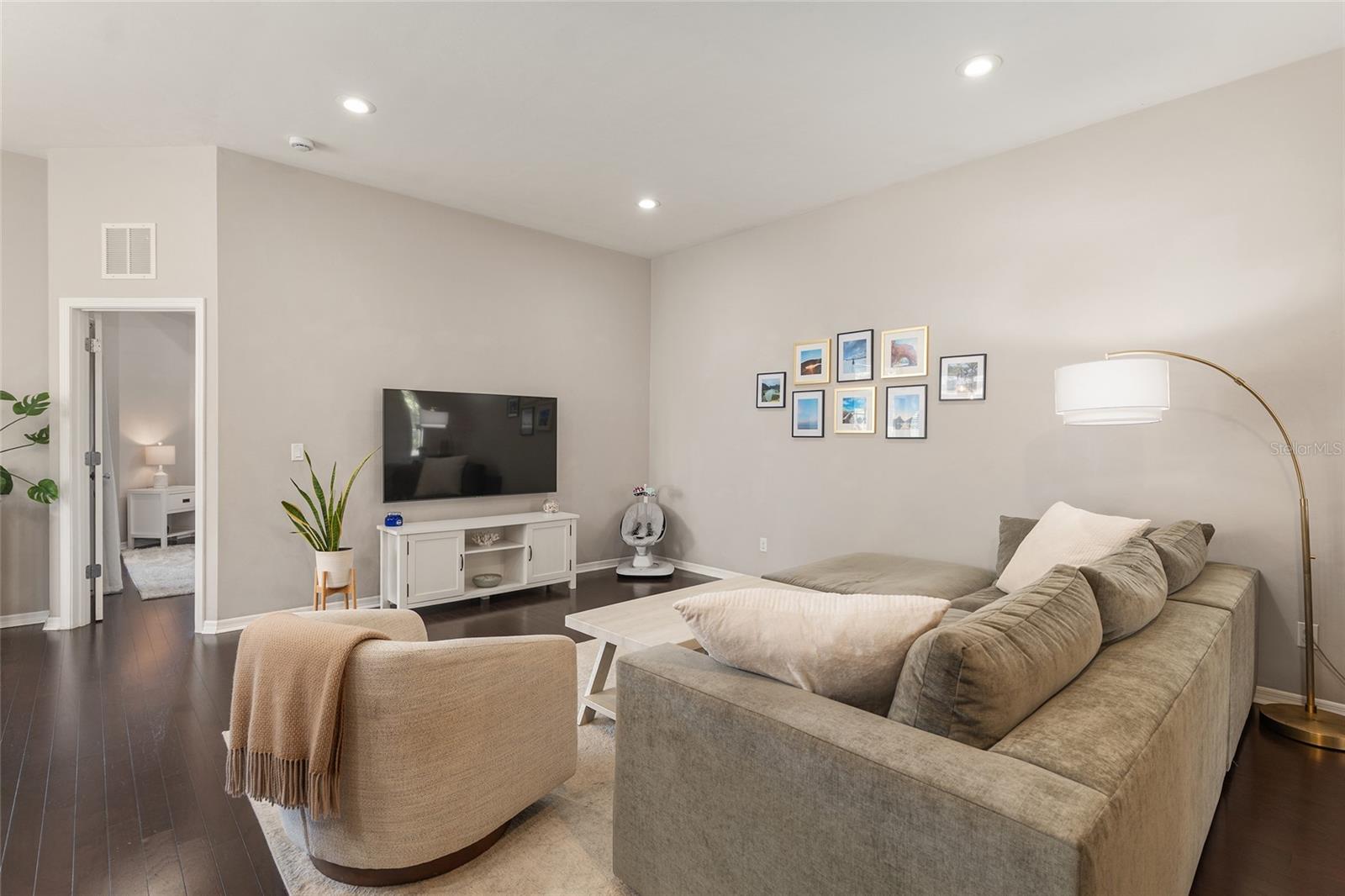 LONGLEAF - Residential