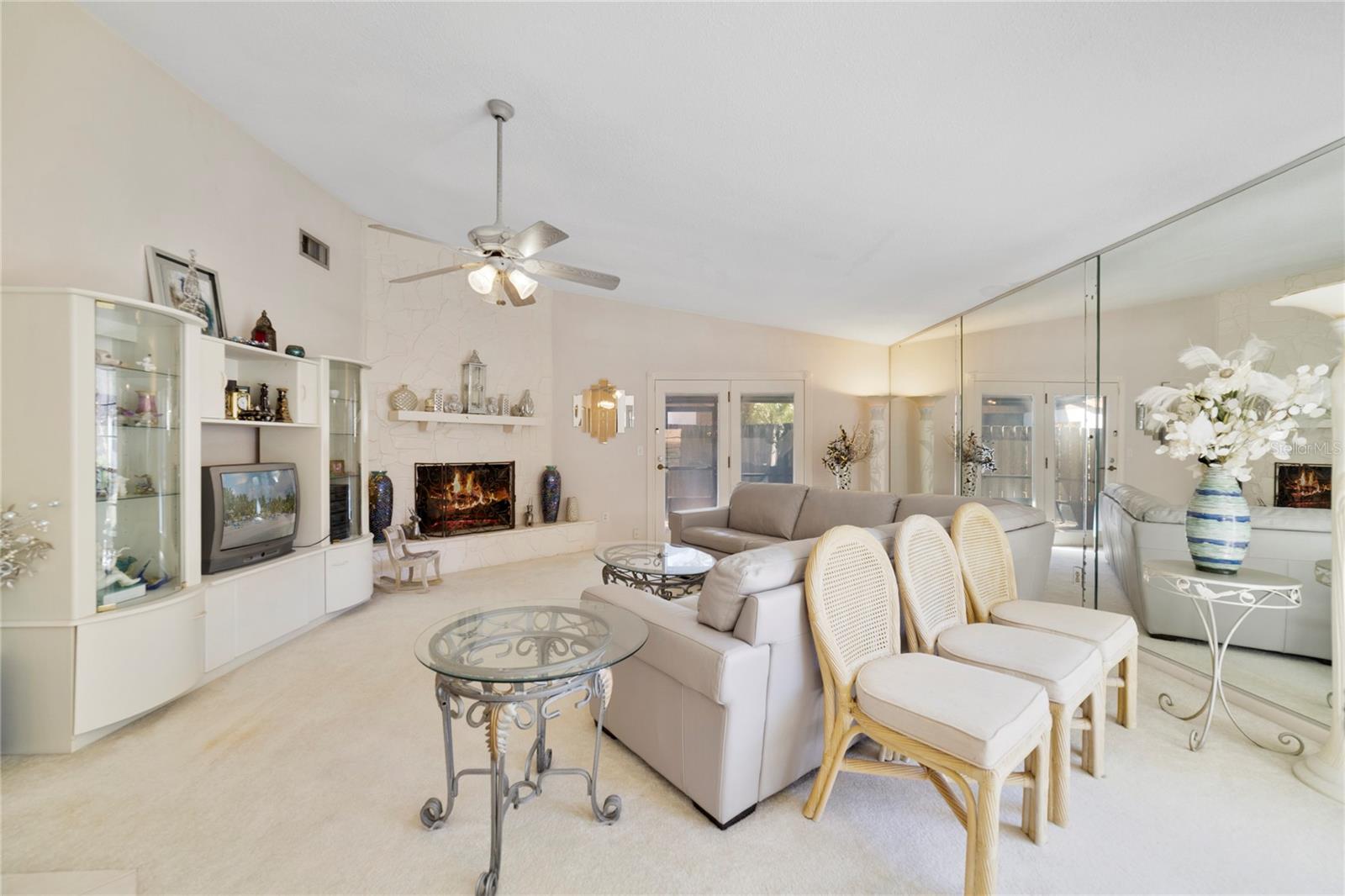 ARROWHEAD VILLAGE REP - Residential