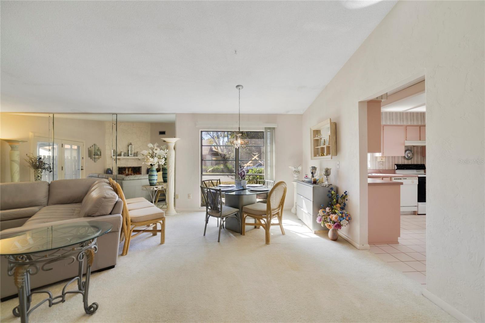 ARROWHEAD VILLAGE REP - Residential