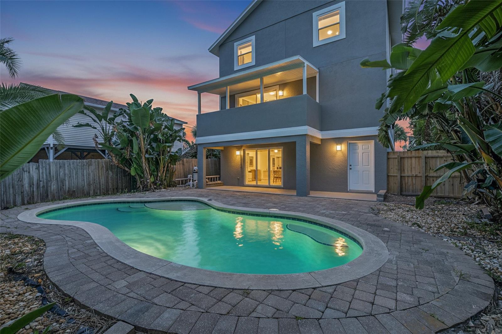 VALWILLA BEACH - Residential