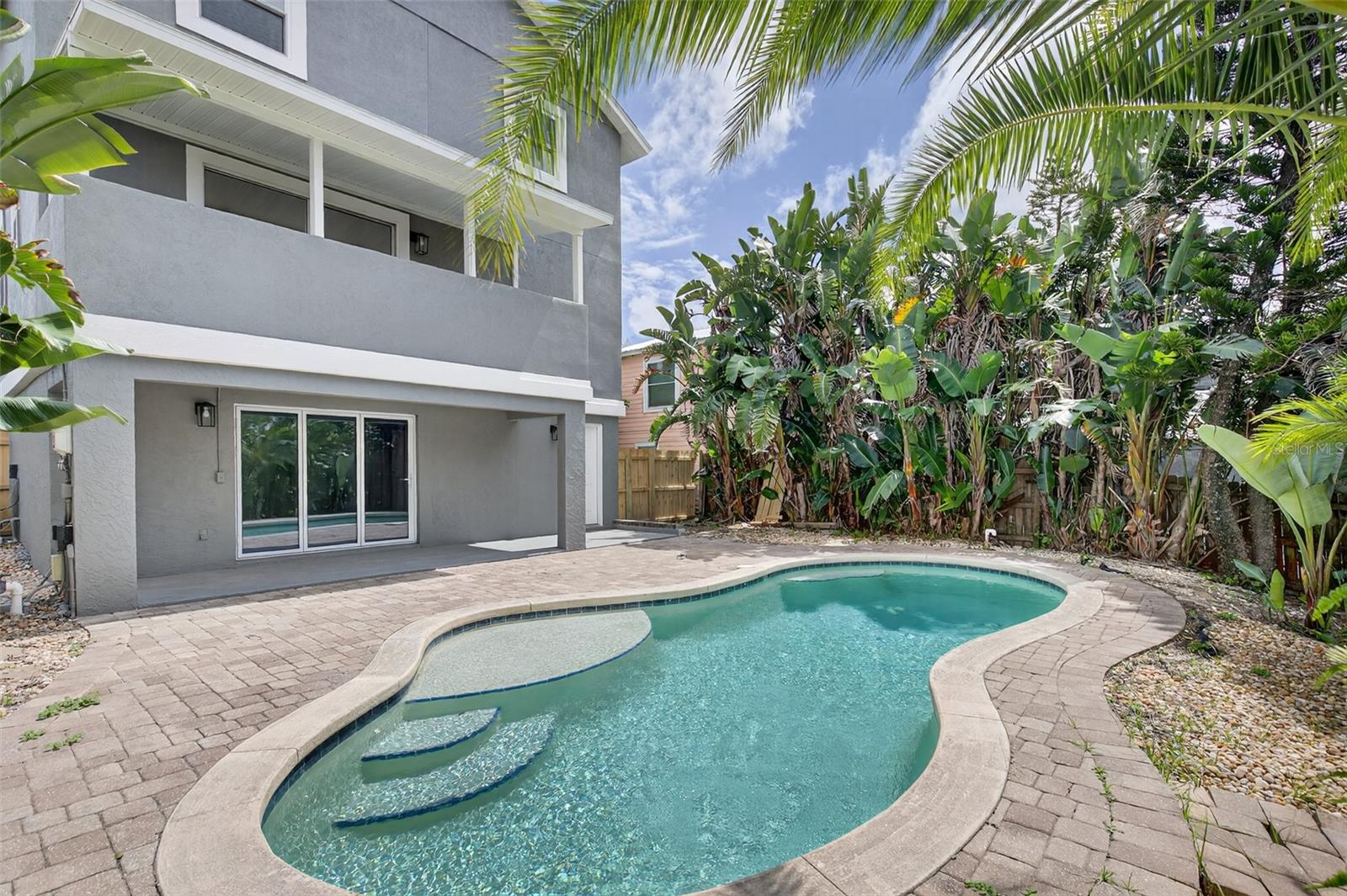 VALWILLA BEACH - Residential