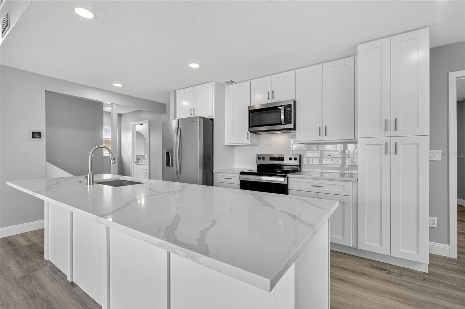 VALWILLA BEACH - Residential