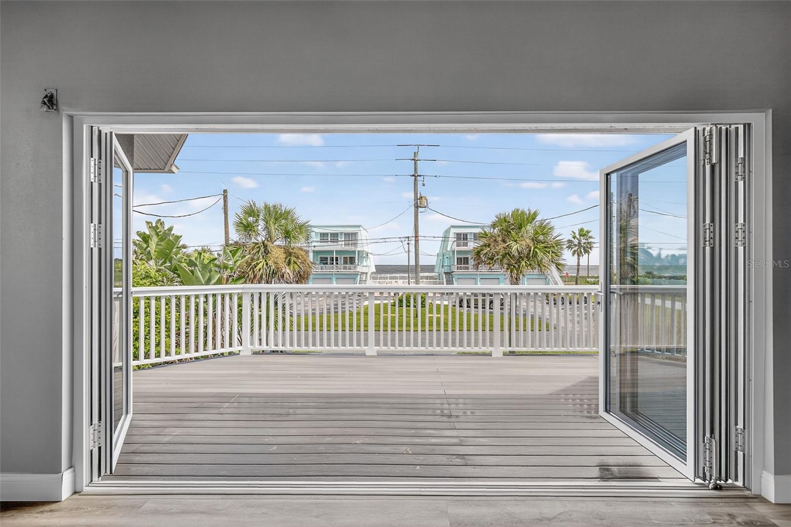 VALWILLA BEACH - Residential