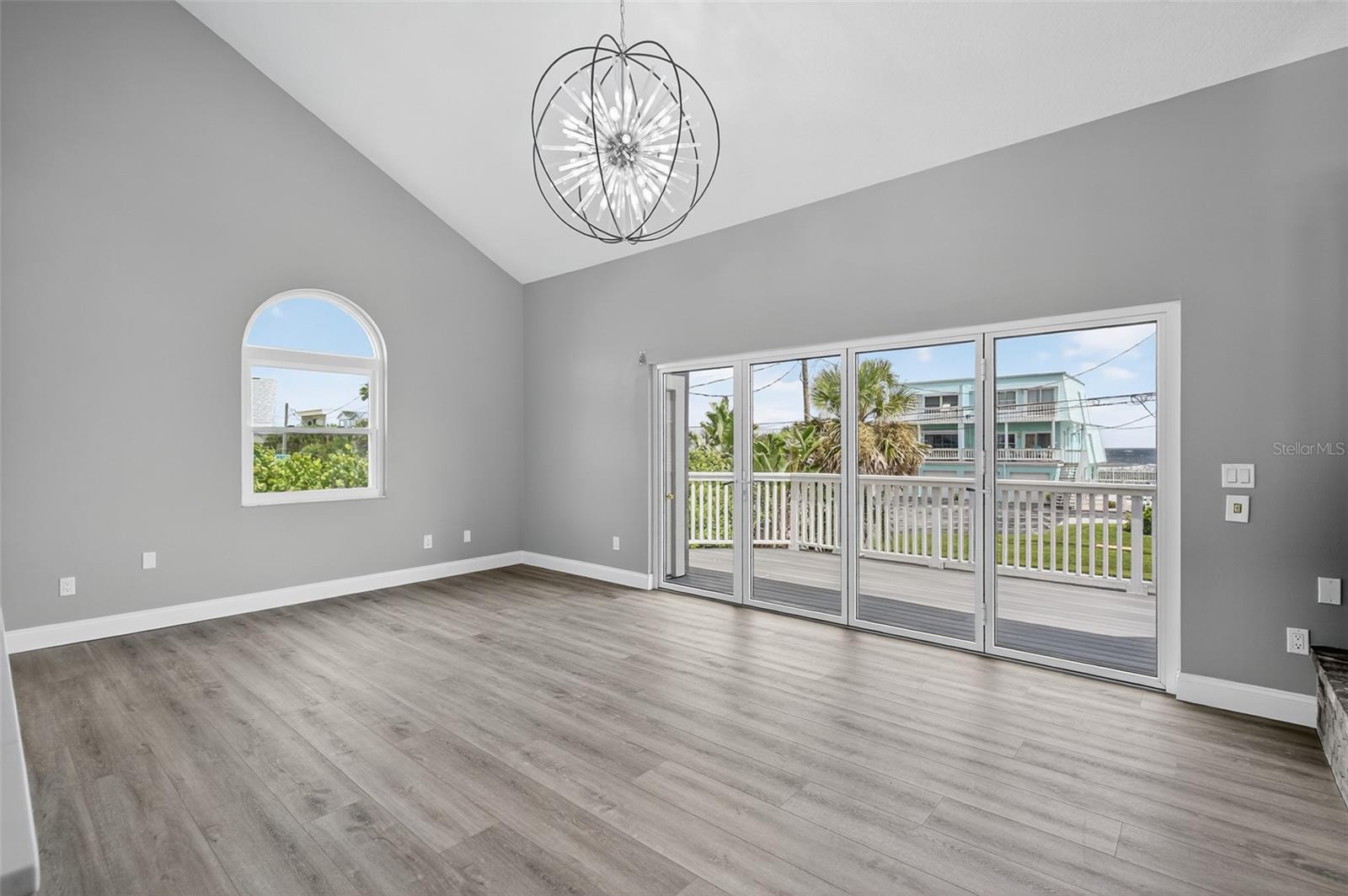 VALWILLA BEACH - Residential