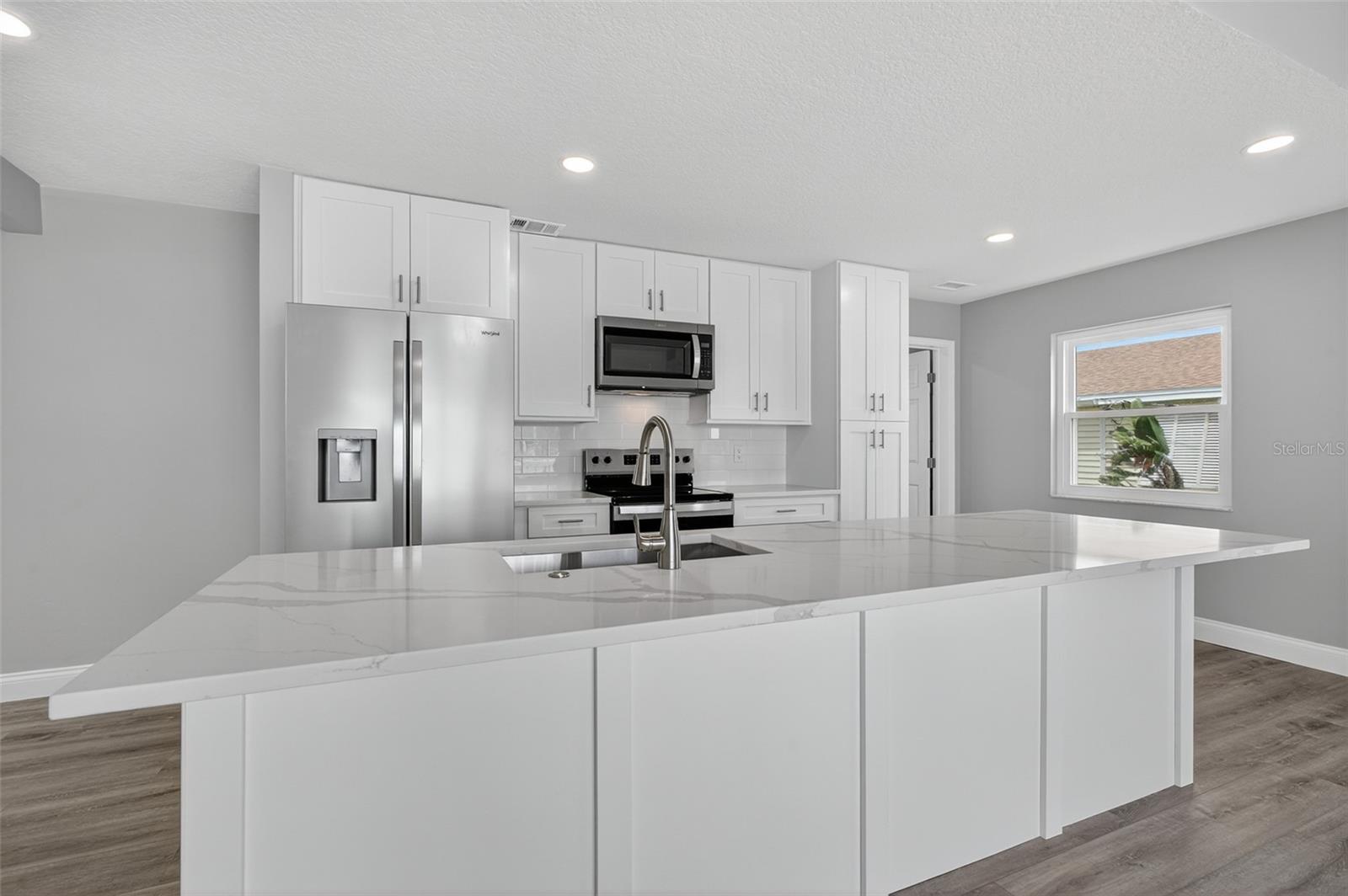 VALWILLA BEACH - Residential