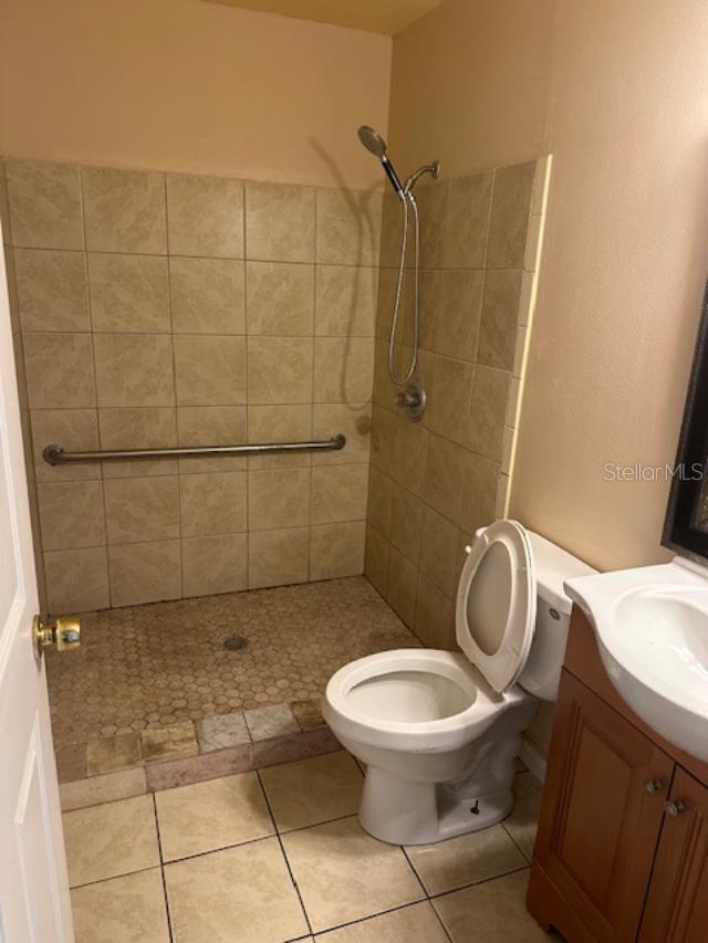 LAKE ST GEORGE-UNIT V-A - Residential Lease