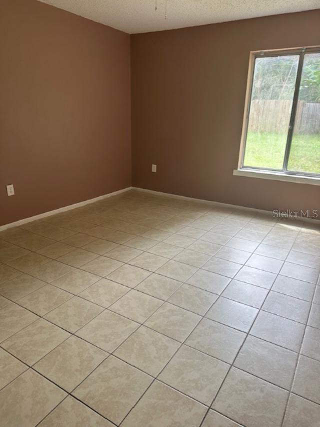 LAKE ST GEORGE-UNIT V-A - Residential Lease