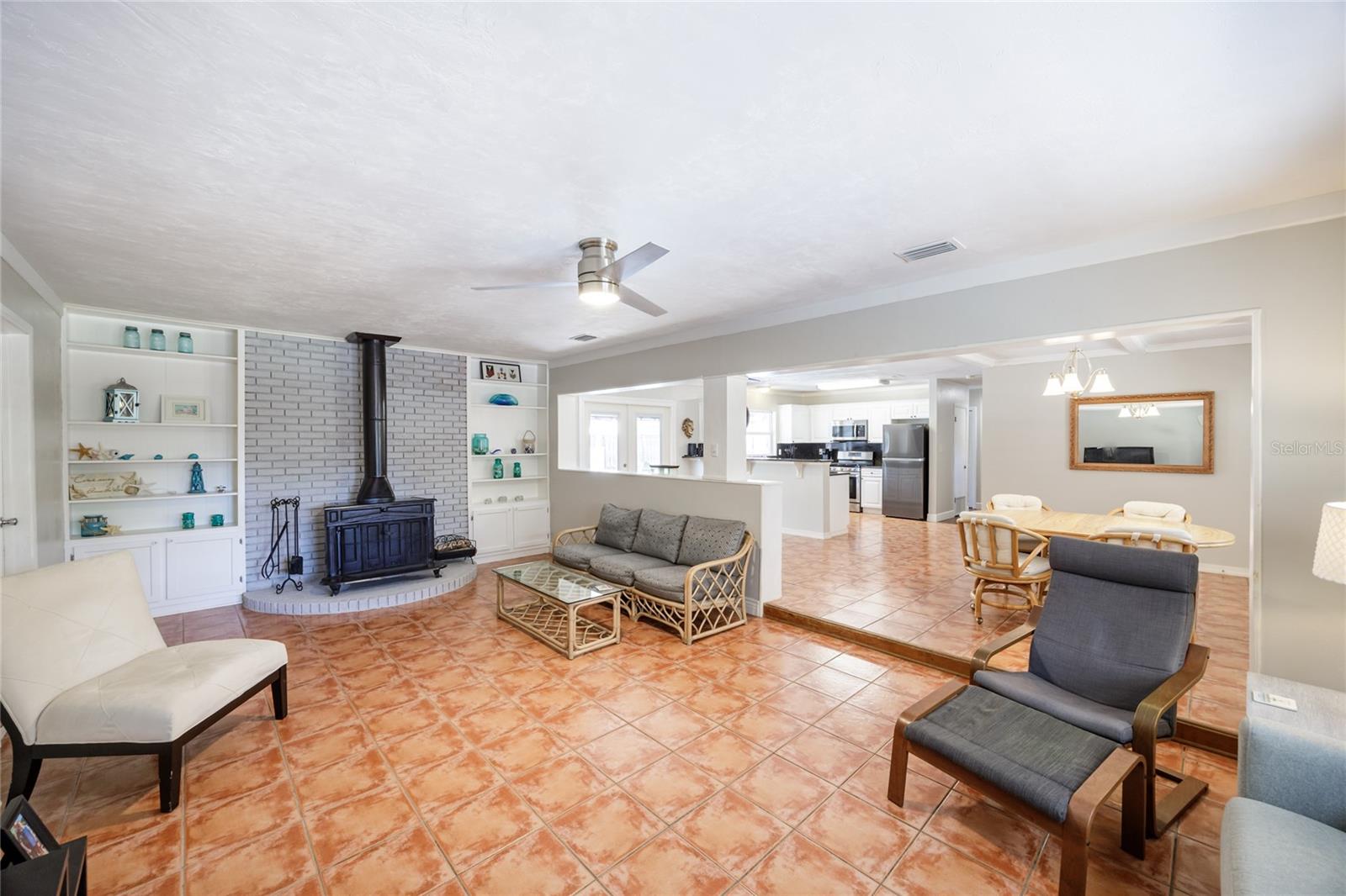 HAZEL HEIGHTS - Residential