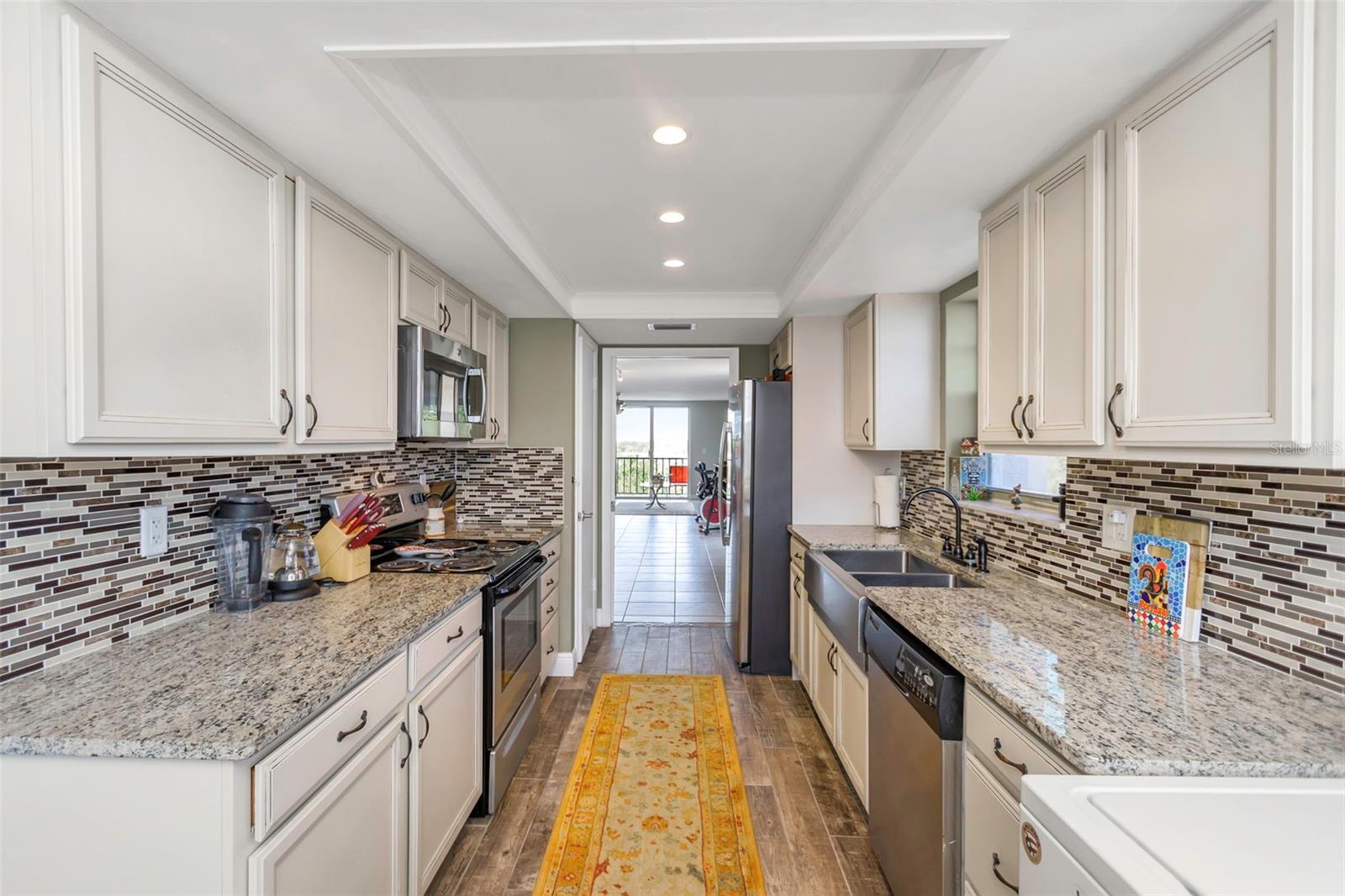 2699 SEVILLE BOULEVARD 805