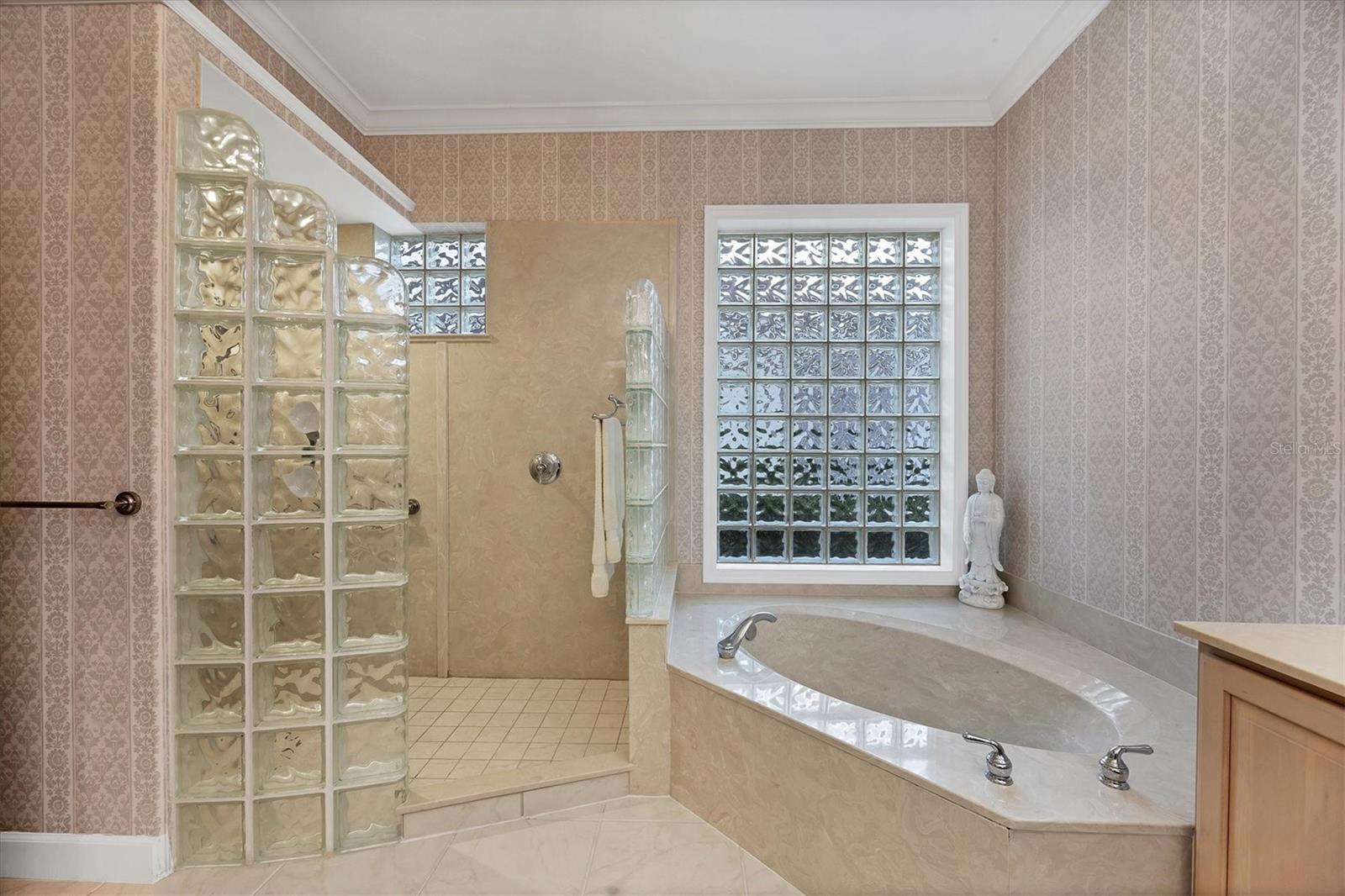 UNIVERSITY PARK - Residential