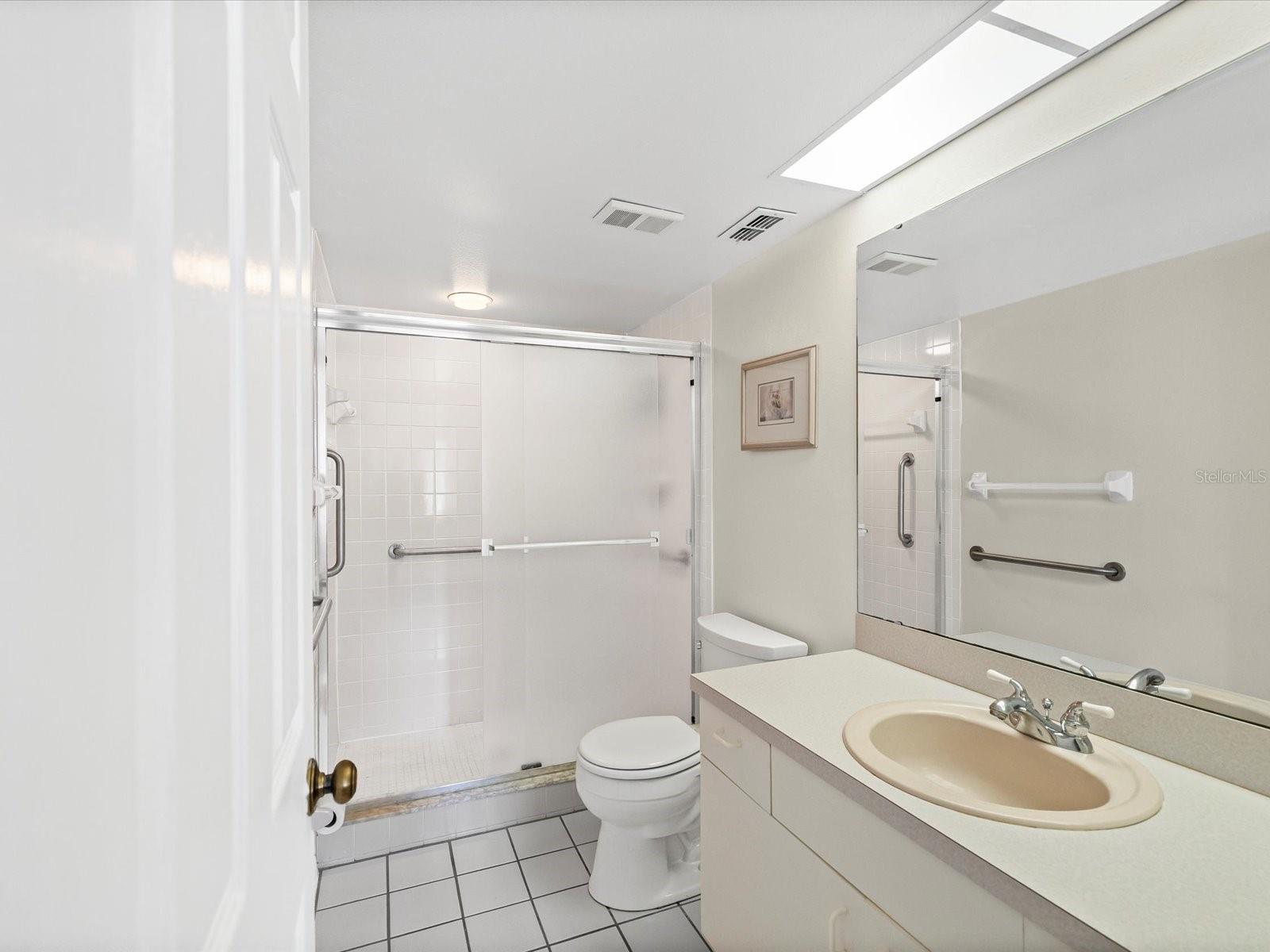 HARBOR GREENS AT YACHT CLUB ESTATES - Residential