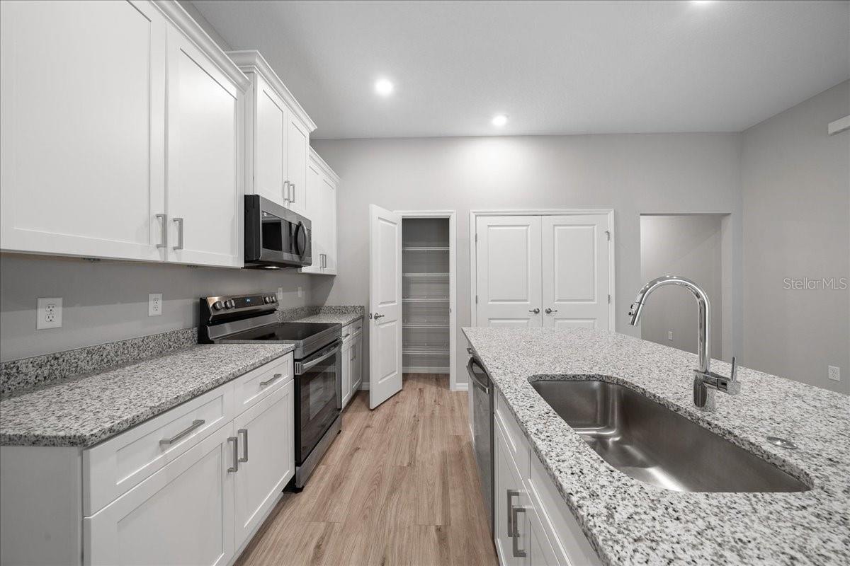 MARION OAKS UN NINE - Residential Income