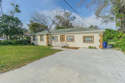 A home in LAKELAND