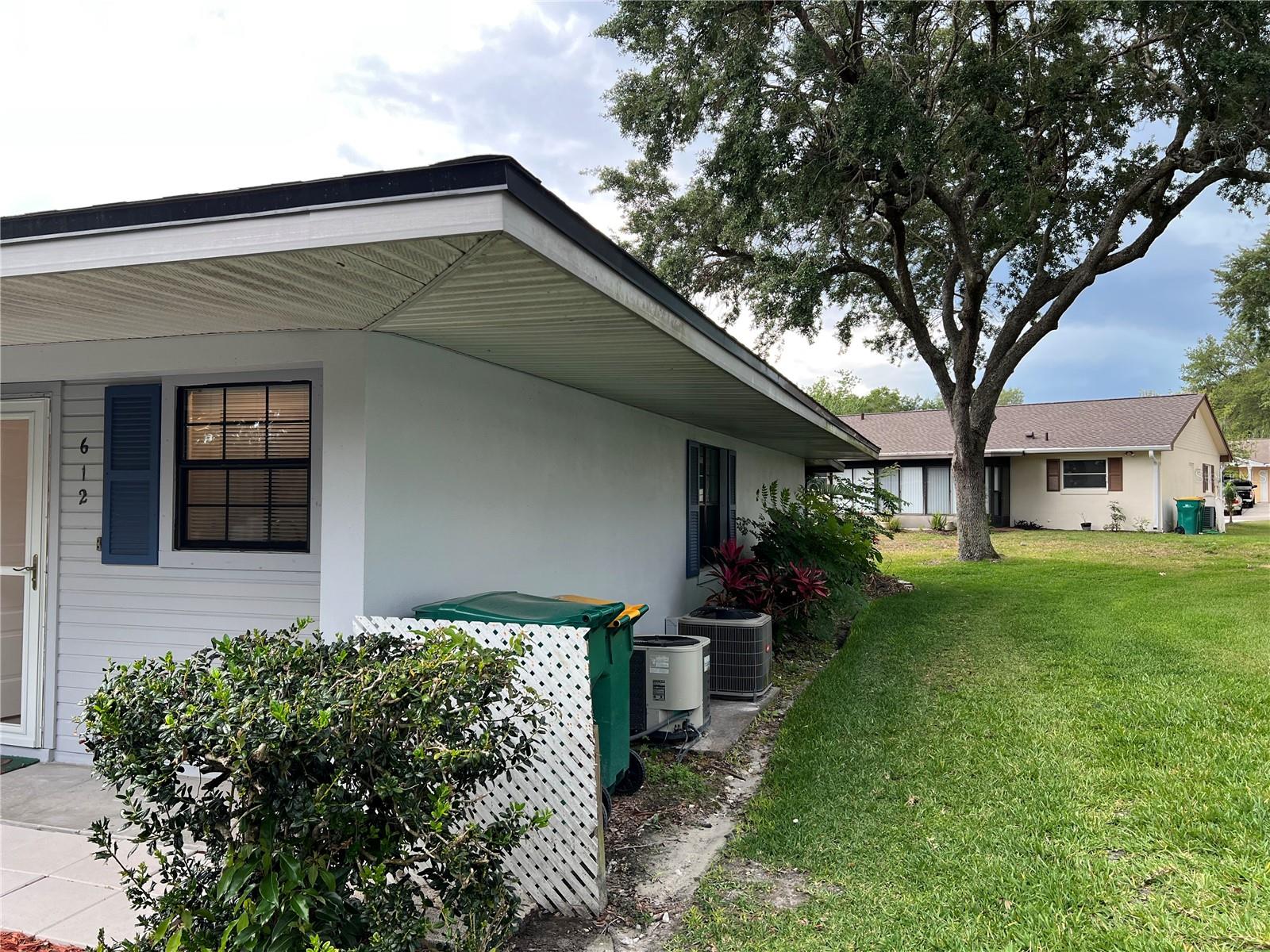 EUSTIS BAY STATE SOUTH PH 01 - Residential Lease