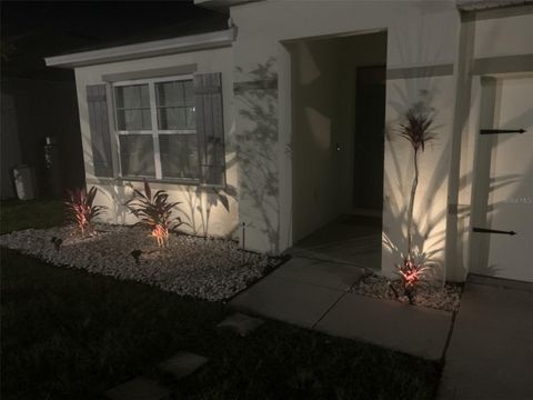 A home in WINTER HAVEN