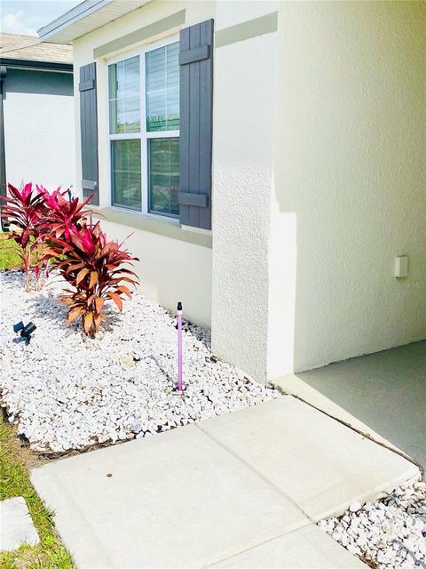 A home in WINTER HAVEN