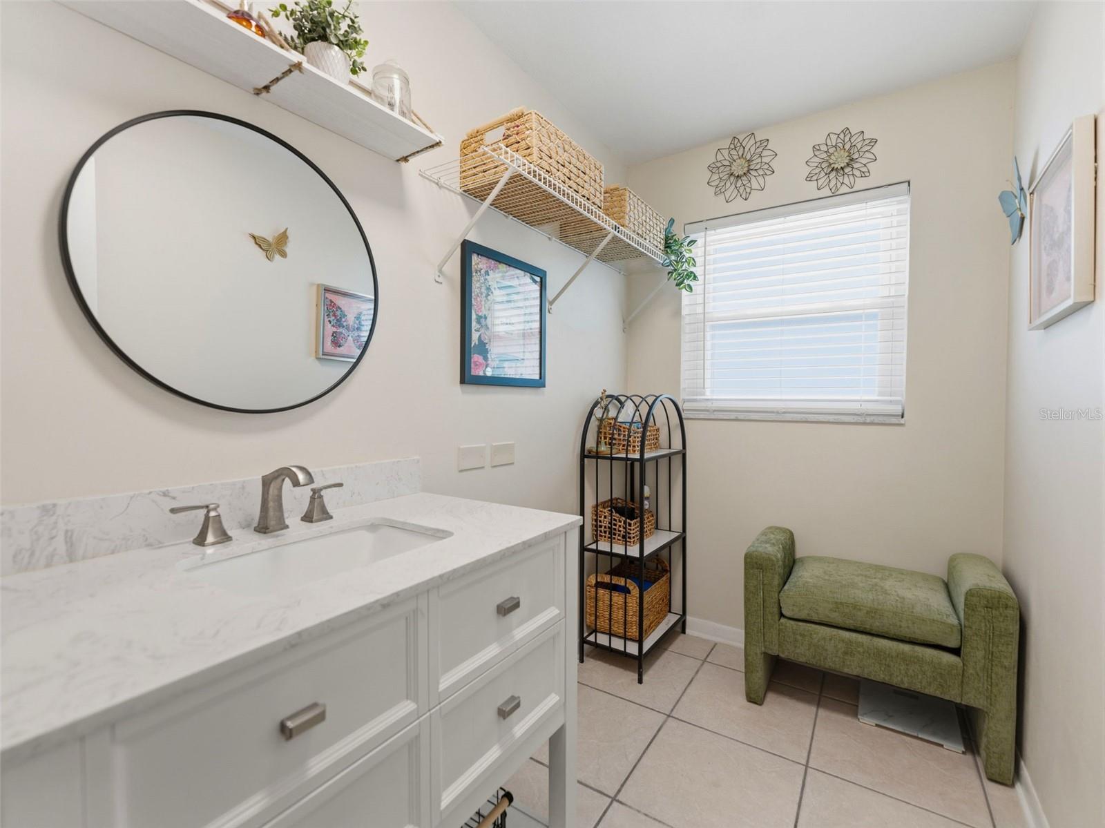 DEL ORO GROVES - Residential