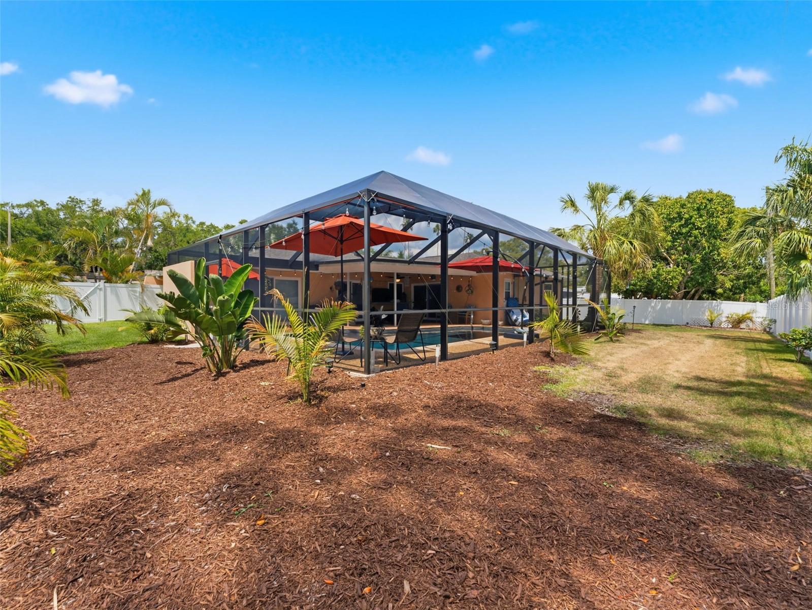 DEL ORO GROVES - Residential