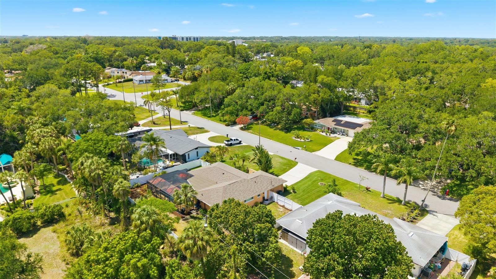 DEL ORO GROVES - Residential