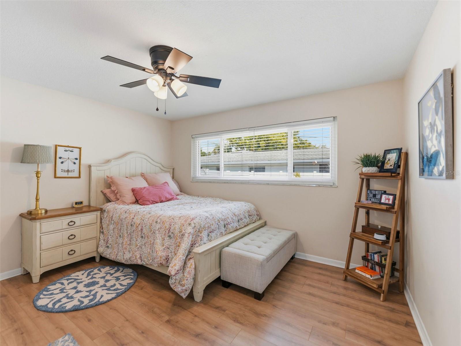 DEL ORO GROVES - Residential