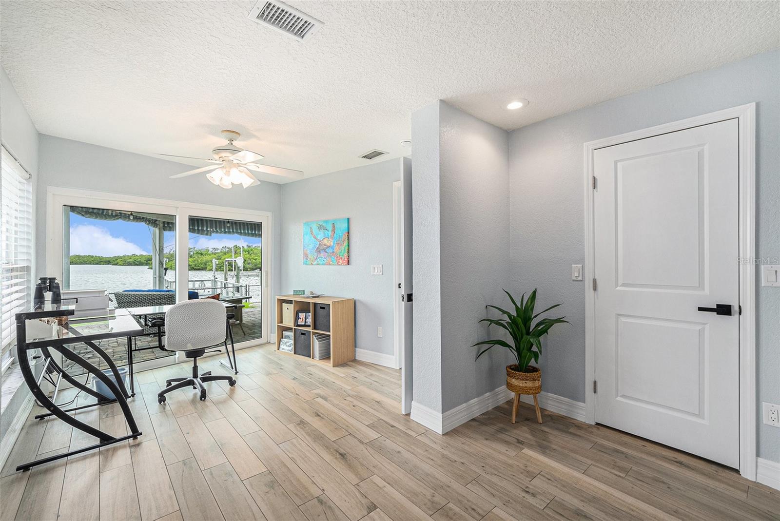 OAKHURST SHORES 1ST ADD - Residential