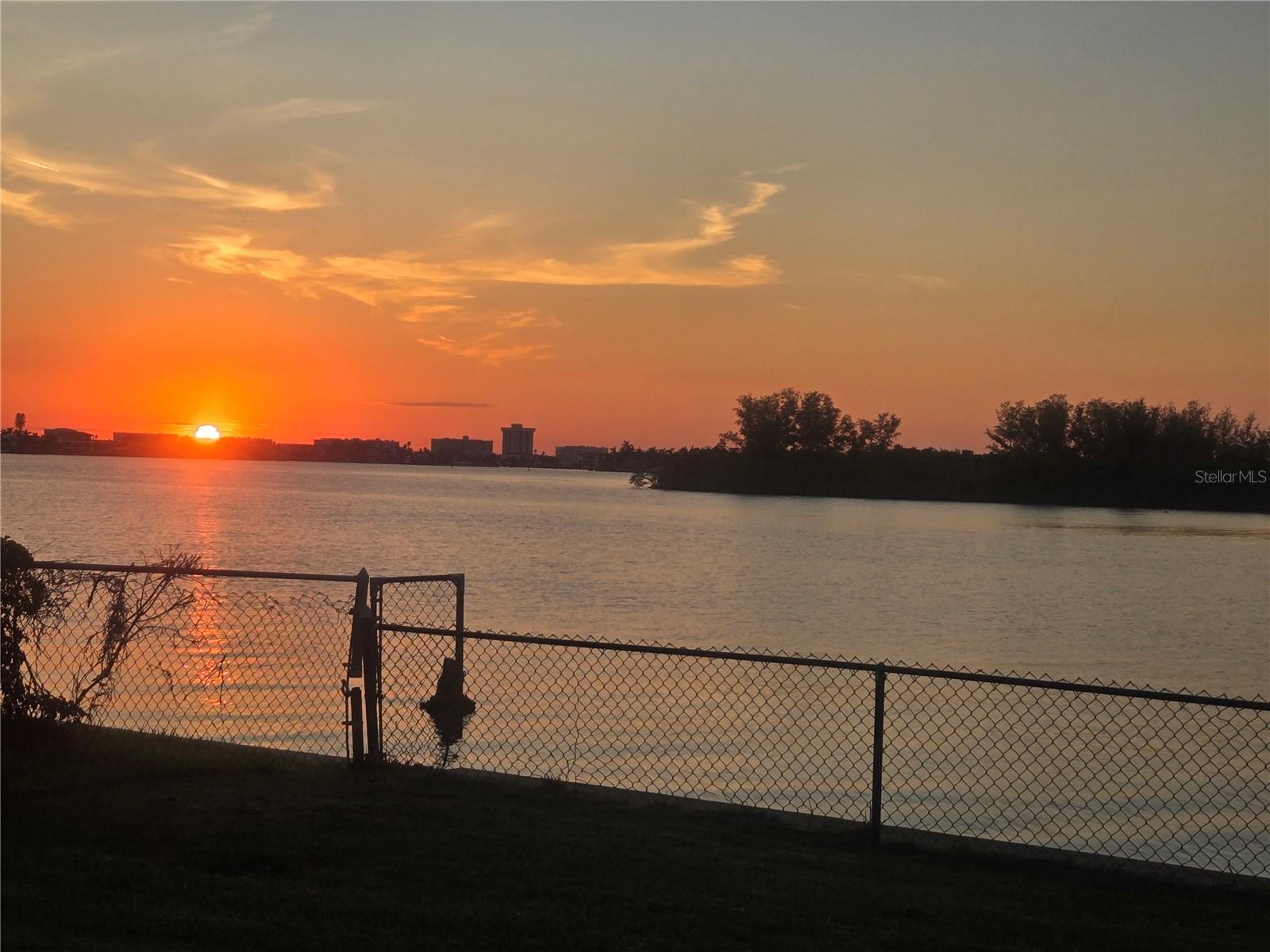 OAKHURST SHORES 1ST ADD - Residential