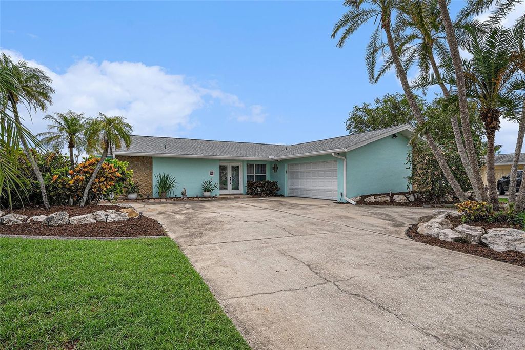 Photo of 5694 Oakhurst Drive, Seminole, FL 33772 (MLS # TB8449649)