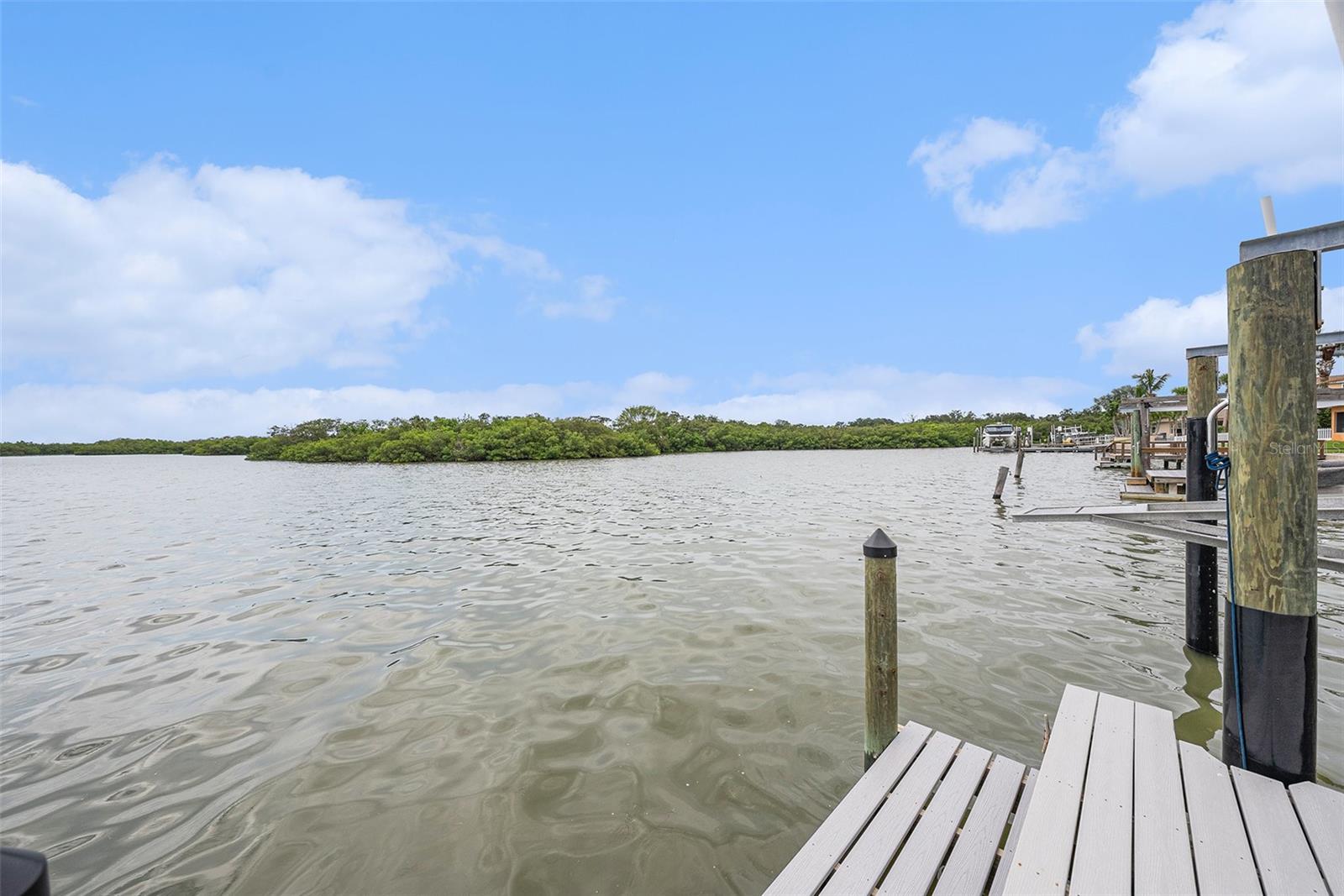 OAKHURST SHORES 1ST ADD - Residential