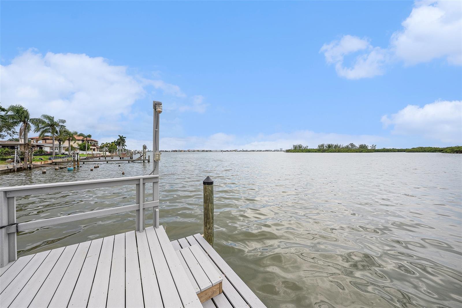 OAKHURST SHORES 1ST ADD - Residential