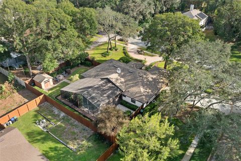 A home in APOPKA