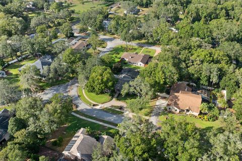 A home in APOPKA