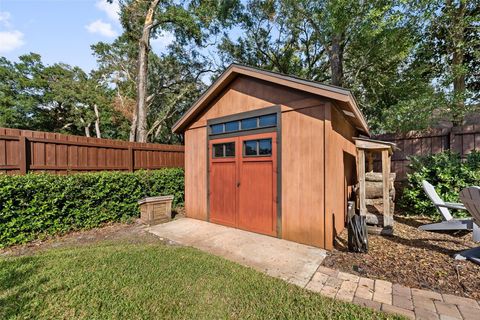 A home in APOPKA