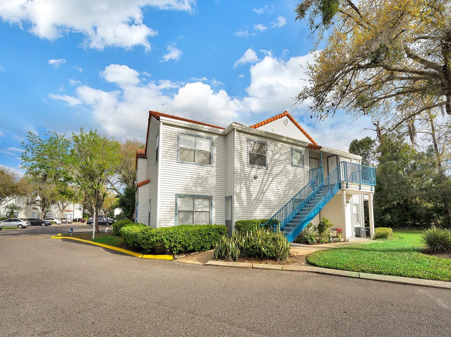 DOCKSIDE CONDO - Residential Lease