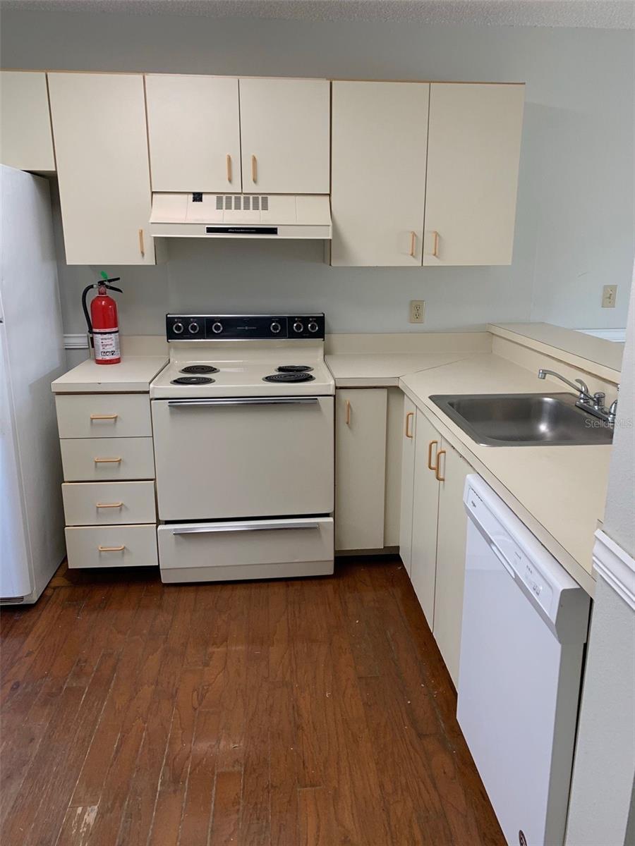 DOCKSIDE CONDO - Residential Lease