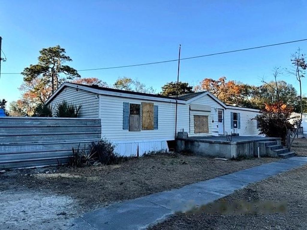 Photo of 12015 Parkwood Street, Hudson, FL 34669 (MLS # TB8487049)