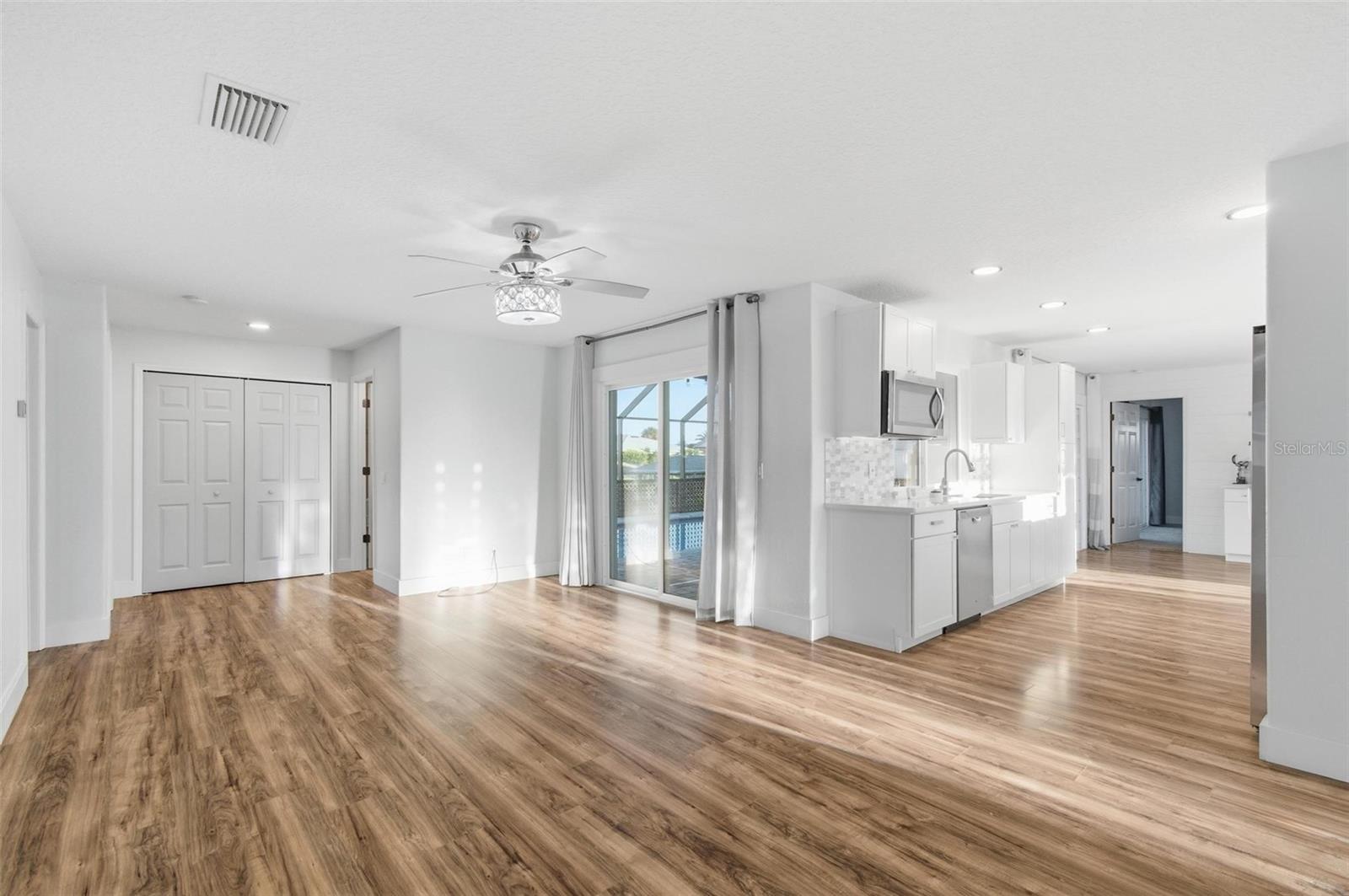 PALM COAST SEC 03 PALM HARBOR OFFICE PARK - Residential